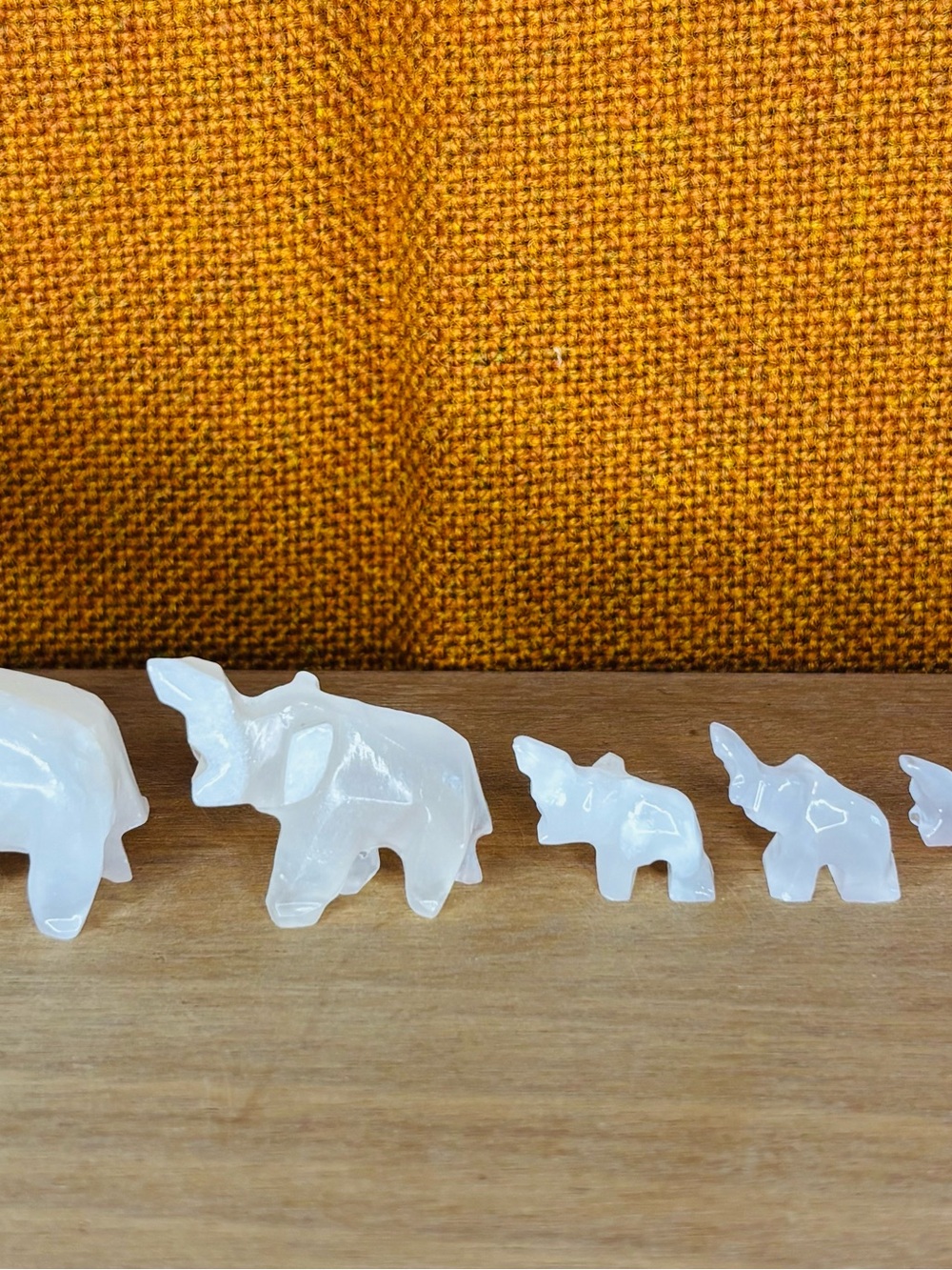 Miniature Onyx Elephant Family - Picture 7 of 7